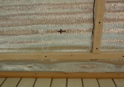 потолочная сушка для белья на балконе