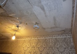 монтаж каркасов под потолочные светильники в прихожей на потолке